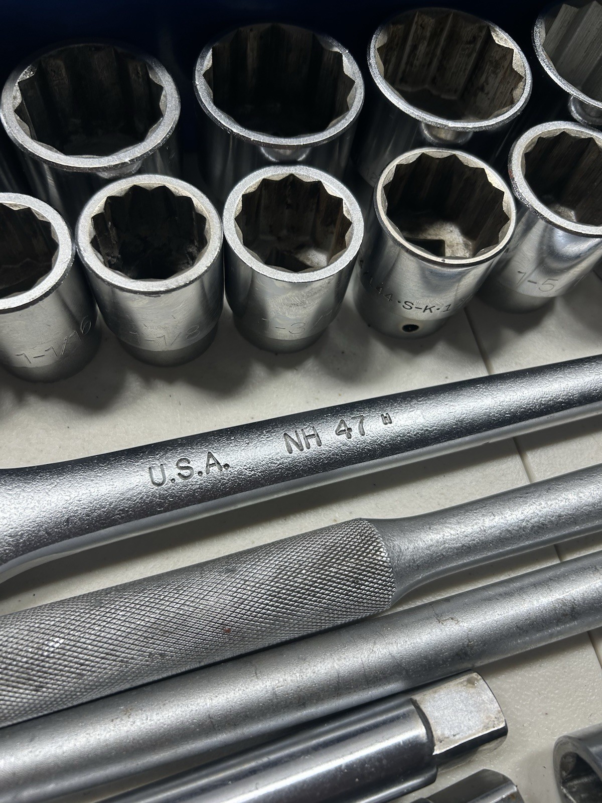 NAPA USA Made 3/4” DRIVE 12 POINT SHALLOW SOCKET SET, 24 Piece 15/16” To 2”