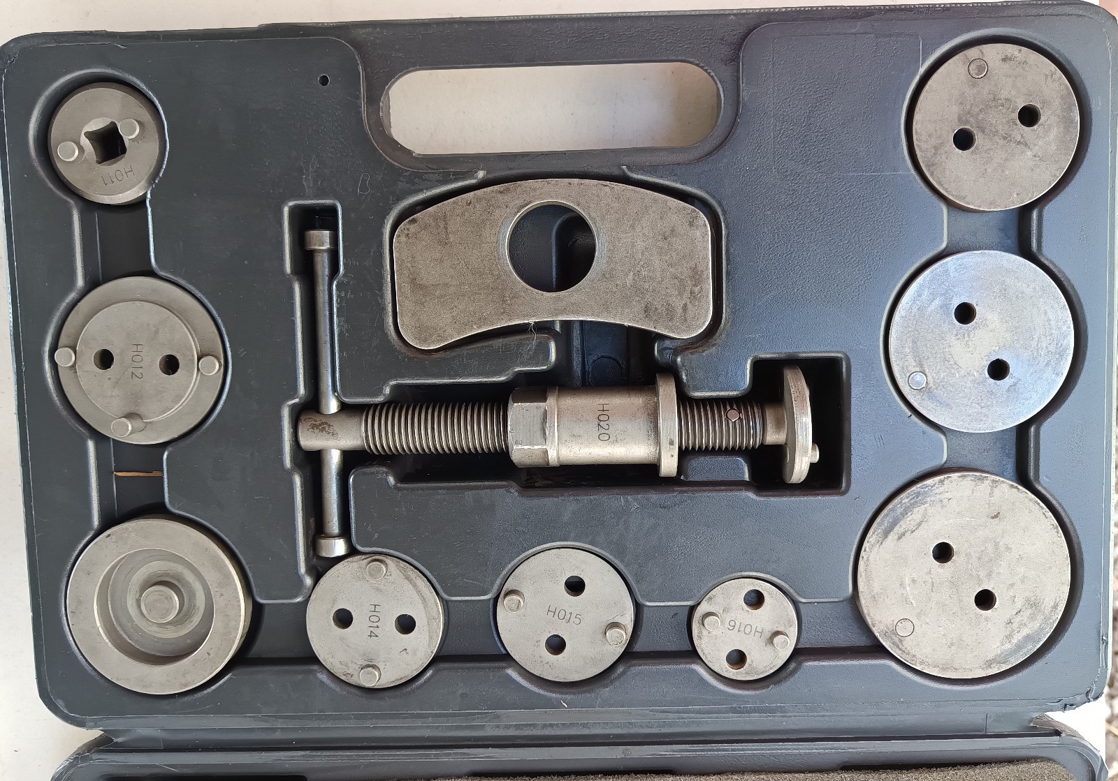 Evertough 11 piece Disc Brake Caliper Tool Set #67090 – Used