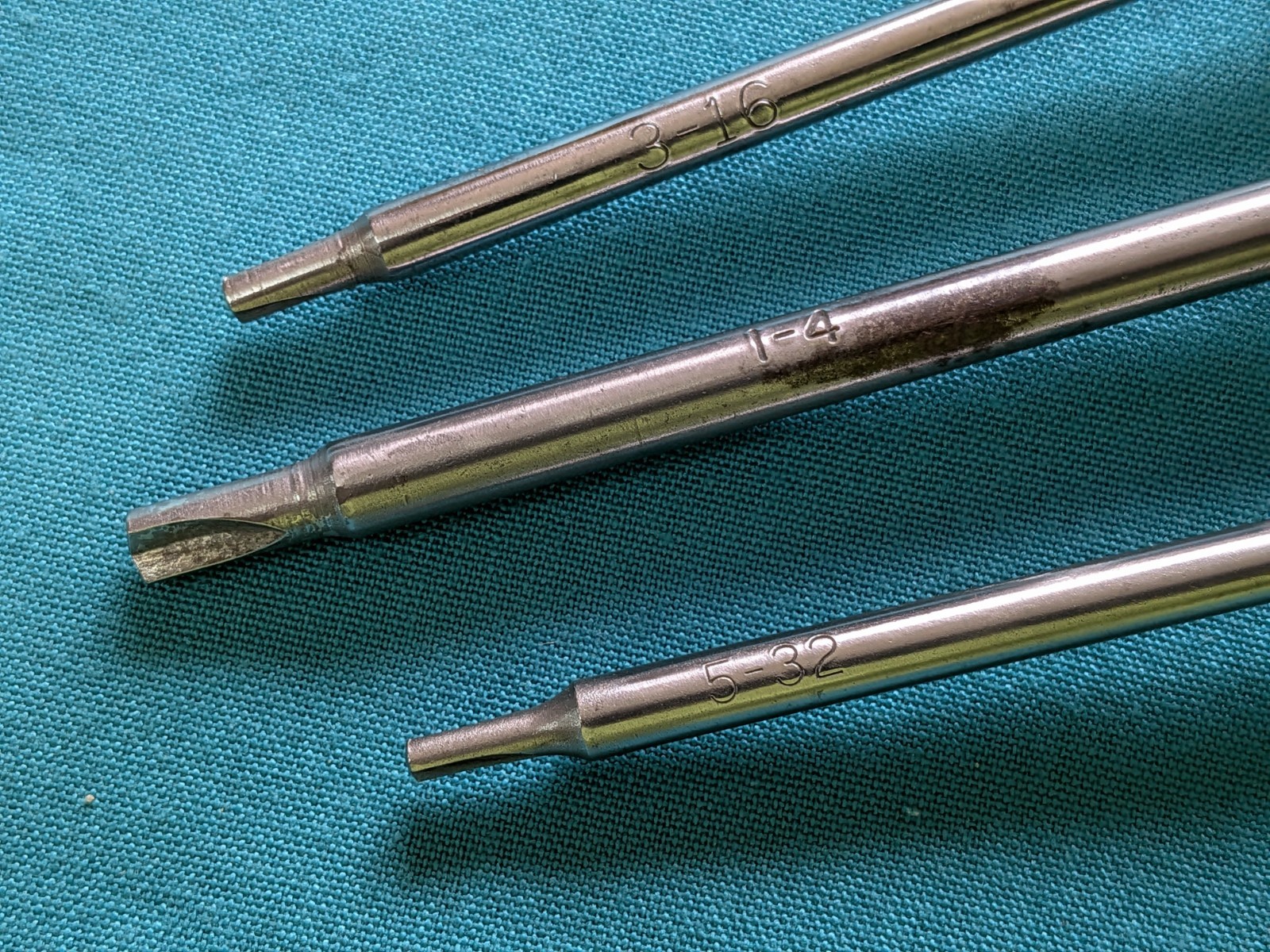 Vintage CRESCENT USA Set of 3 Clutch Head (Bow Tie) Screwdrivers 1/4, 3/16, 5/32