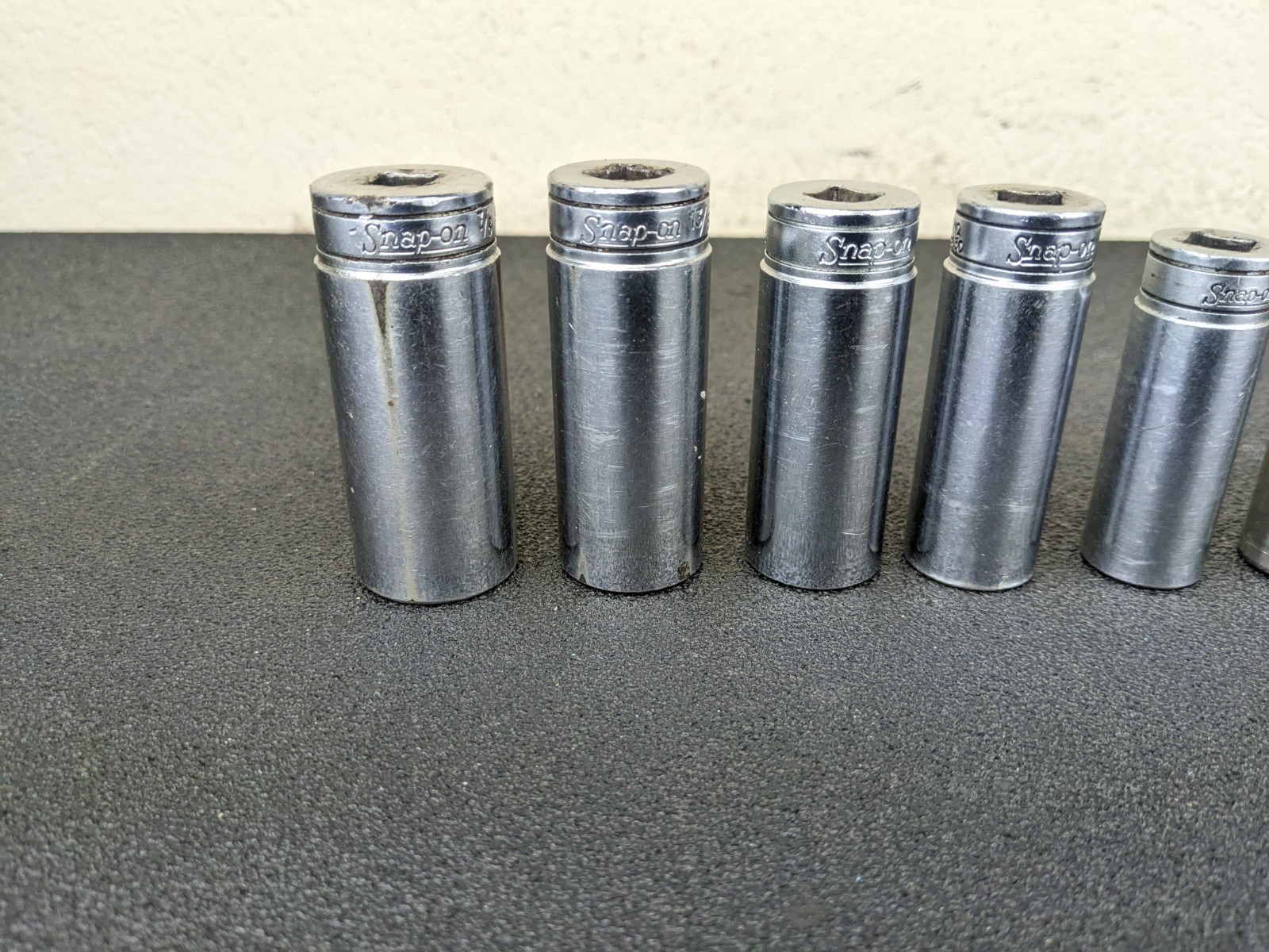 #bo384 Snap on Tools 211SFSY 3/8″ Drive Deep Chrome Socket Set Socket Set