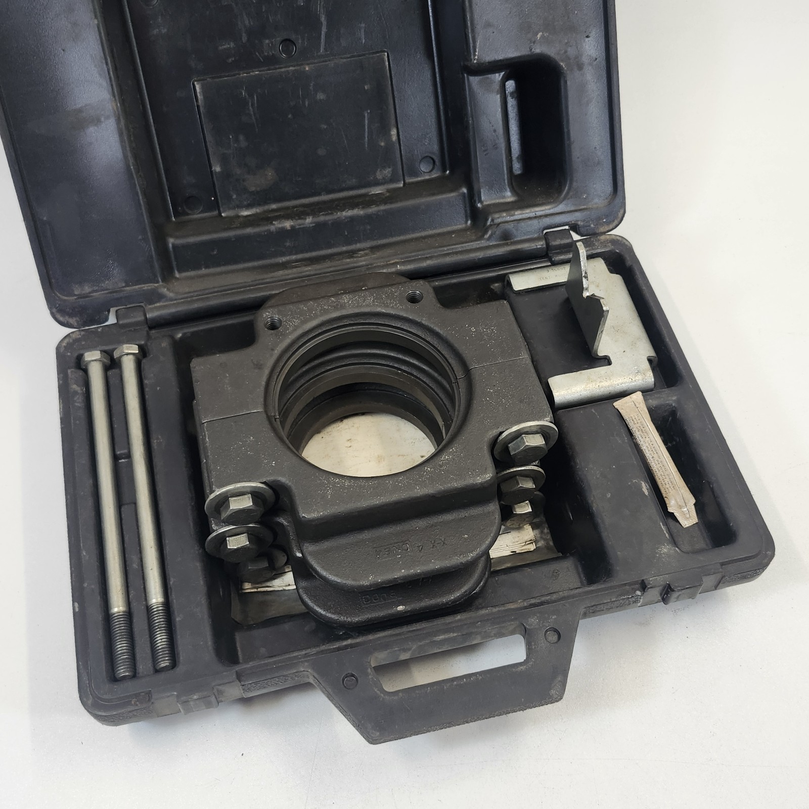 Kent Moore J-36652 Drive Axle Swage Clamp Tool Set 1988-2000 Chevy GMC K15 25 35