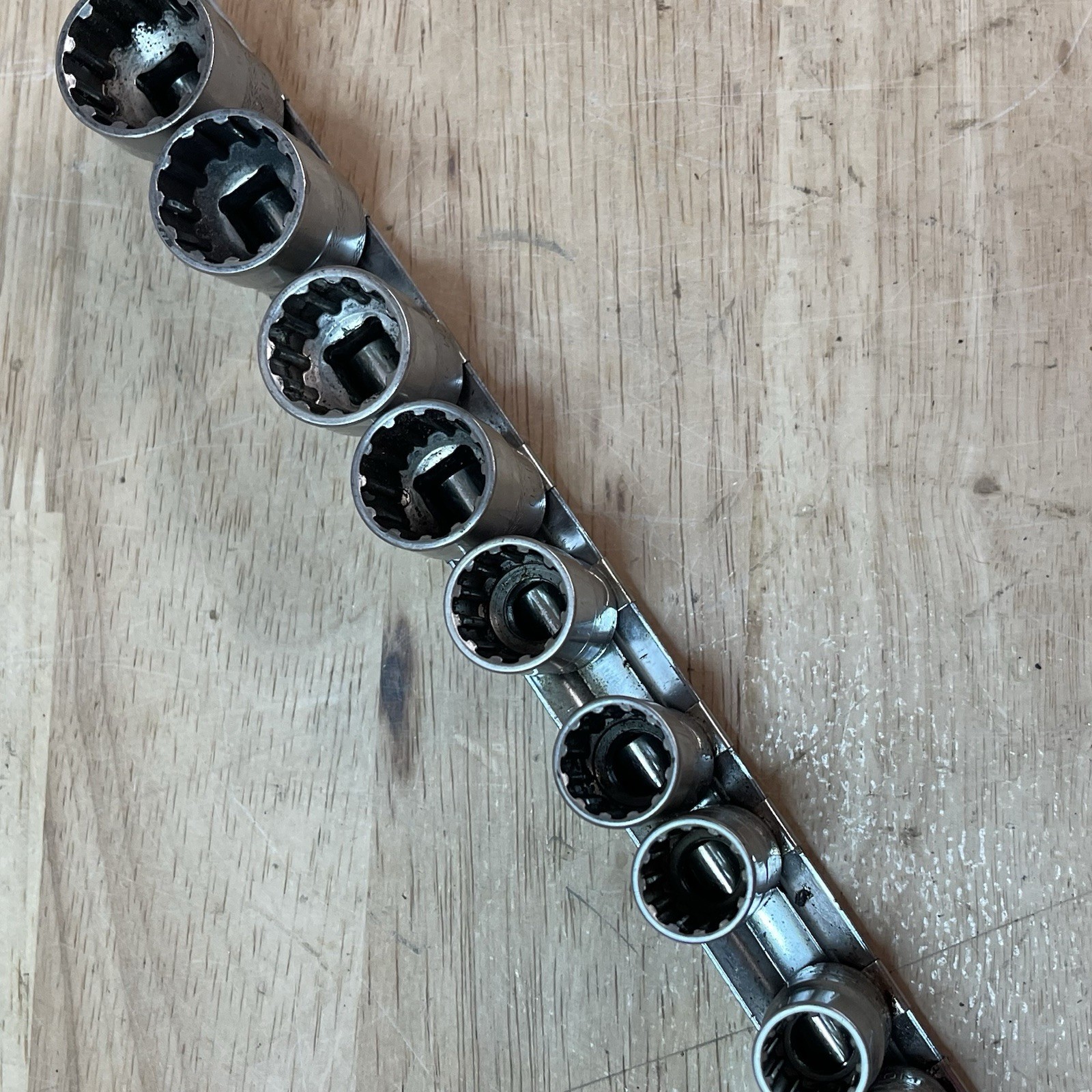 Mac Tools 11Pc 3/8in Drive Metric Socket Set, Shallow 12 point With Tray