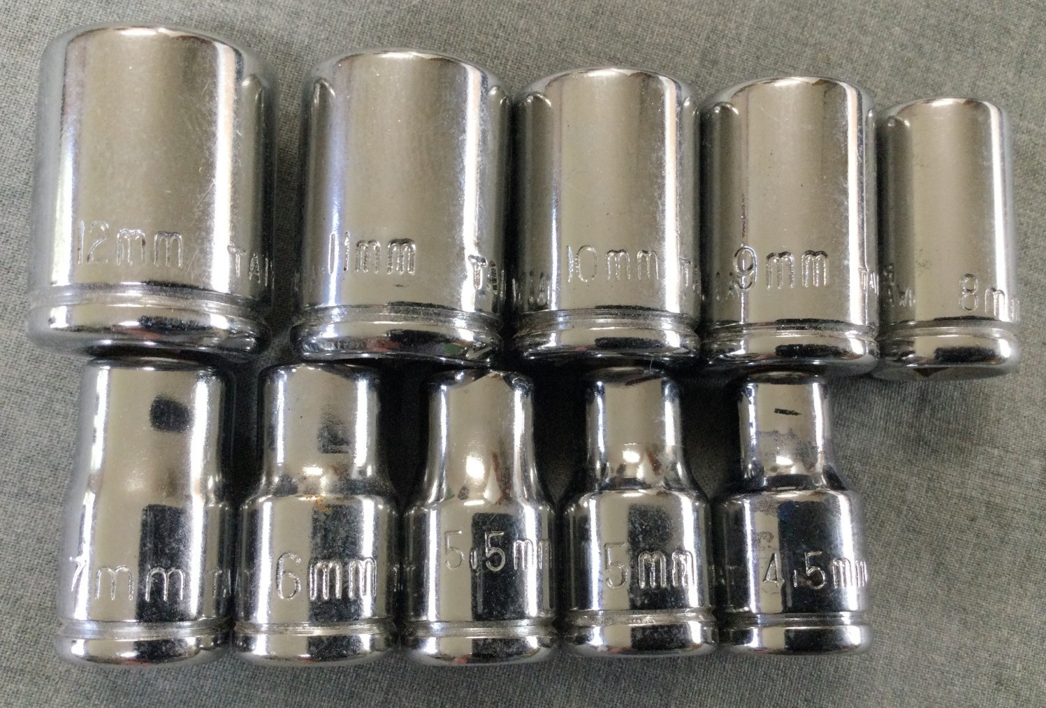 1/4″ Drive 10 Piece Socket Set + Metal Tray – 6 Point Metric – RY Taiwan