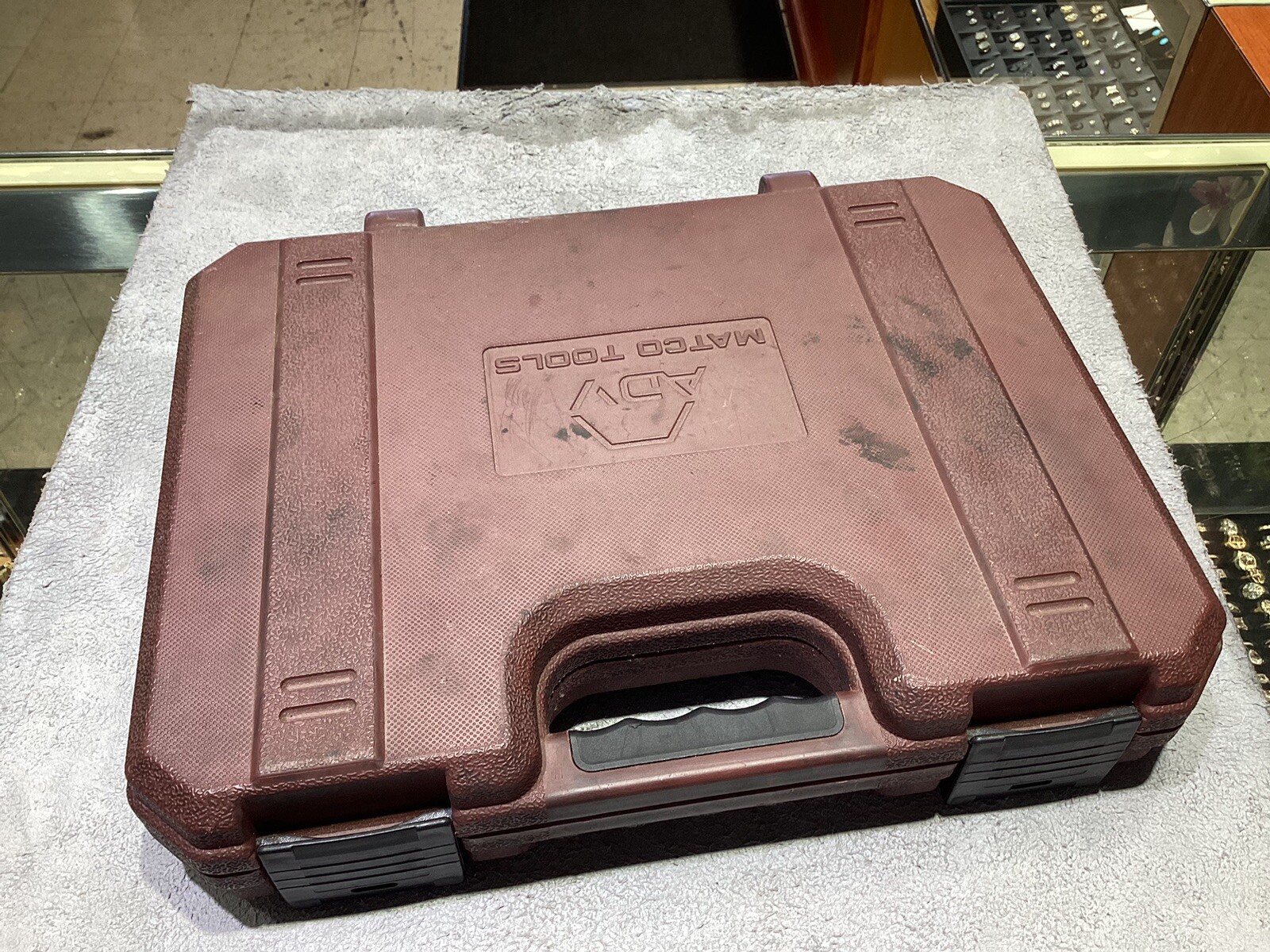 Matco SBP422V 42 Pcs SAE & Metric Impact Socket Set 3/8″ Miss 3 pcs *See Images*
