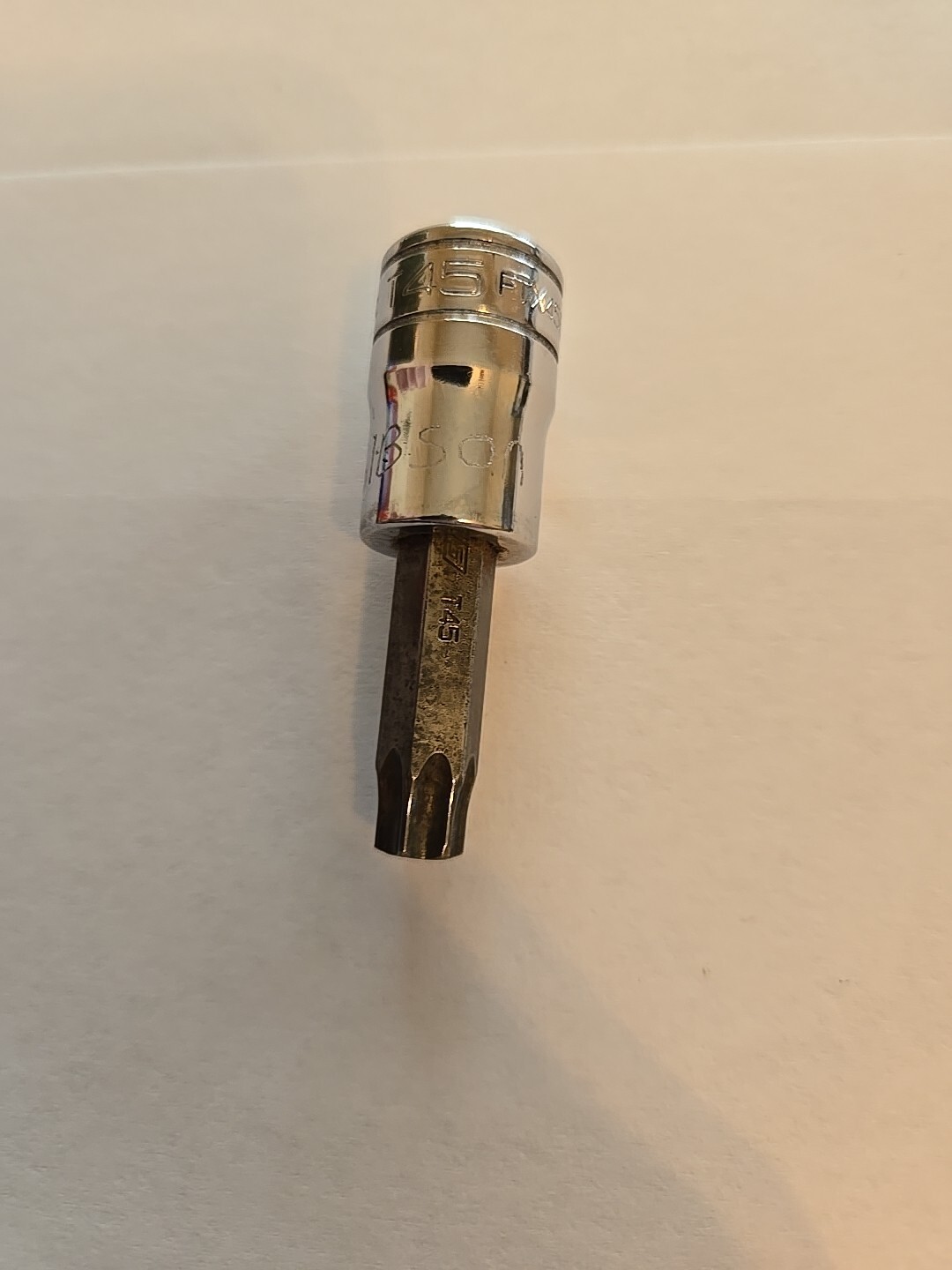 Snap On 3/8″ Drive T45 Torx Bit Driver Socket FTX45E