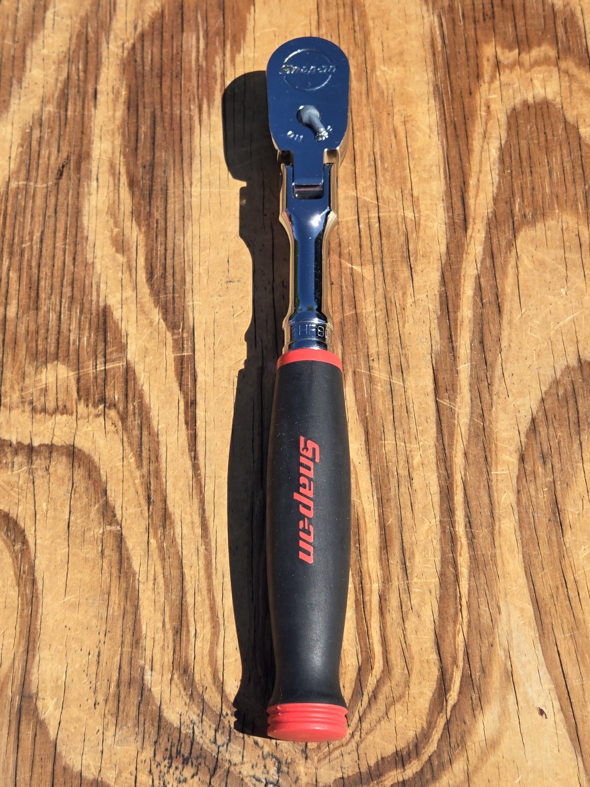 Snap-on Tools USA 3/8″ Drive Soft Cushion Grip Flex Head RED Ratchet FHF80 EXC