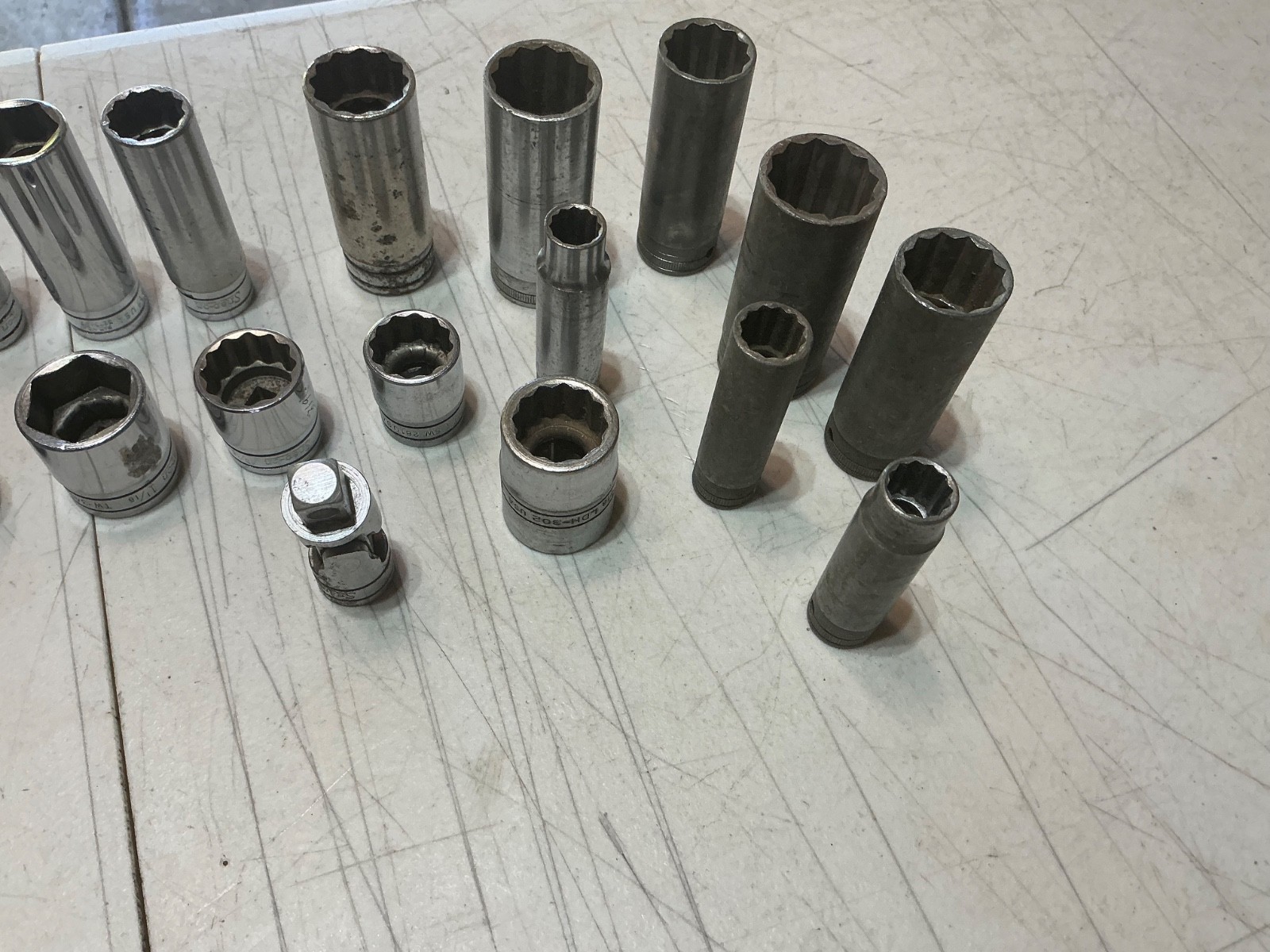 35 asst Snap-on 1/2″ drive sockets shallow & deep USA