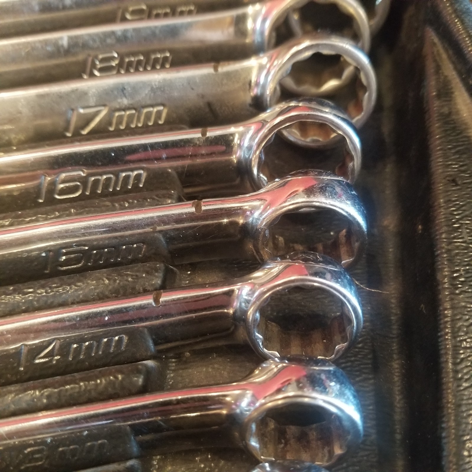 Snap On Tools USA OEXM710B 10pc Metric 10mm to 19mm Combination Wrench Set, 12PT