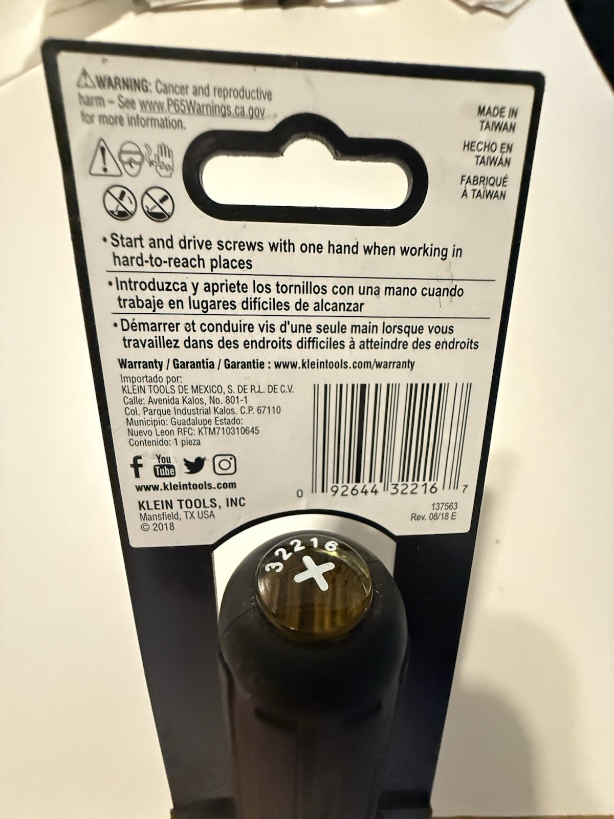 New Original Klein Tools 32216 2 Phillips Head Screw-Holding Screwdriver #2Round