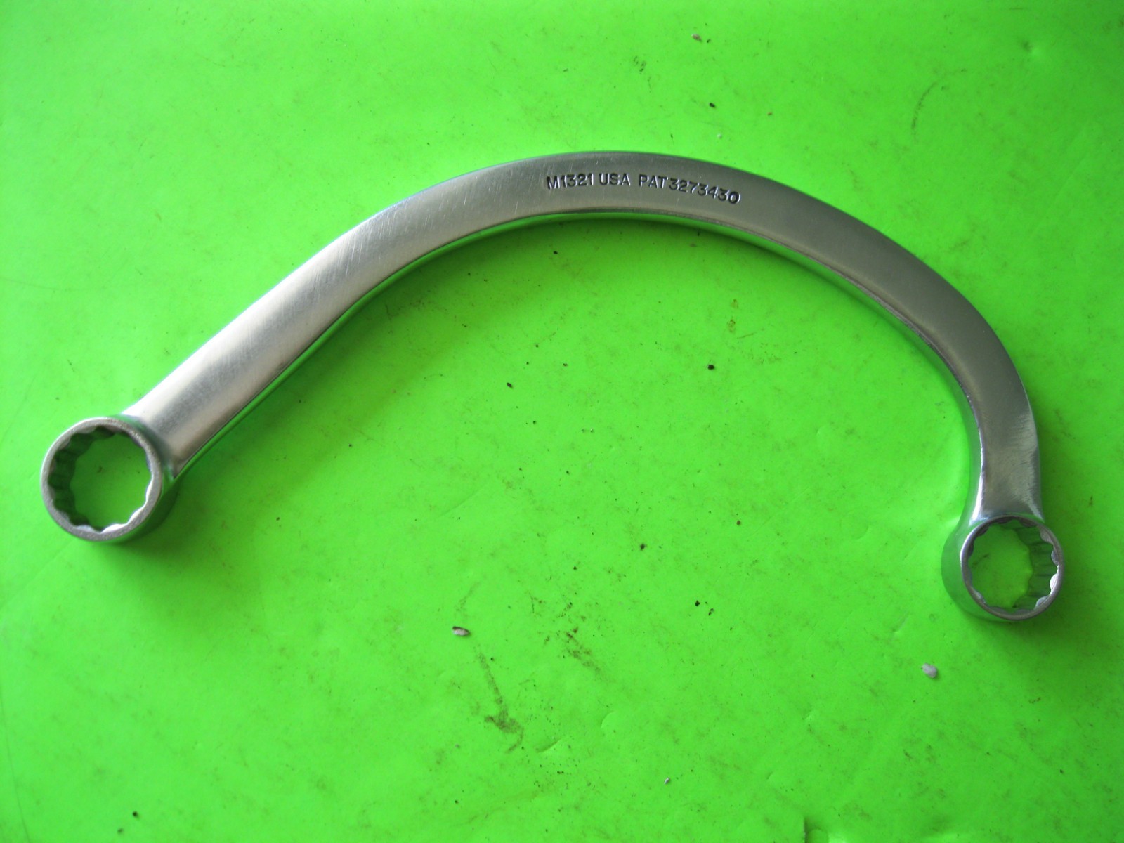 Snap On M1321 5/8″ & 11/16″ Half Moon 12 Point Box A/C- Fuel Pump Wrench