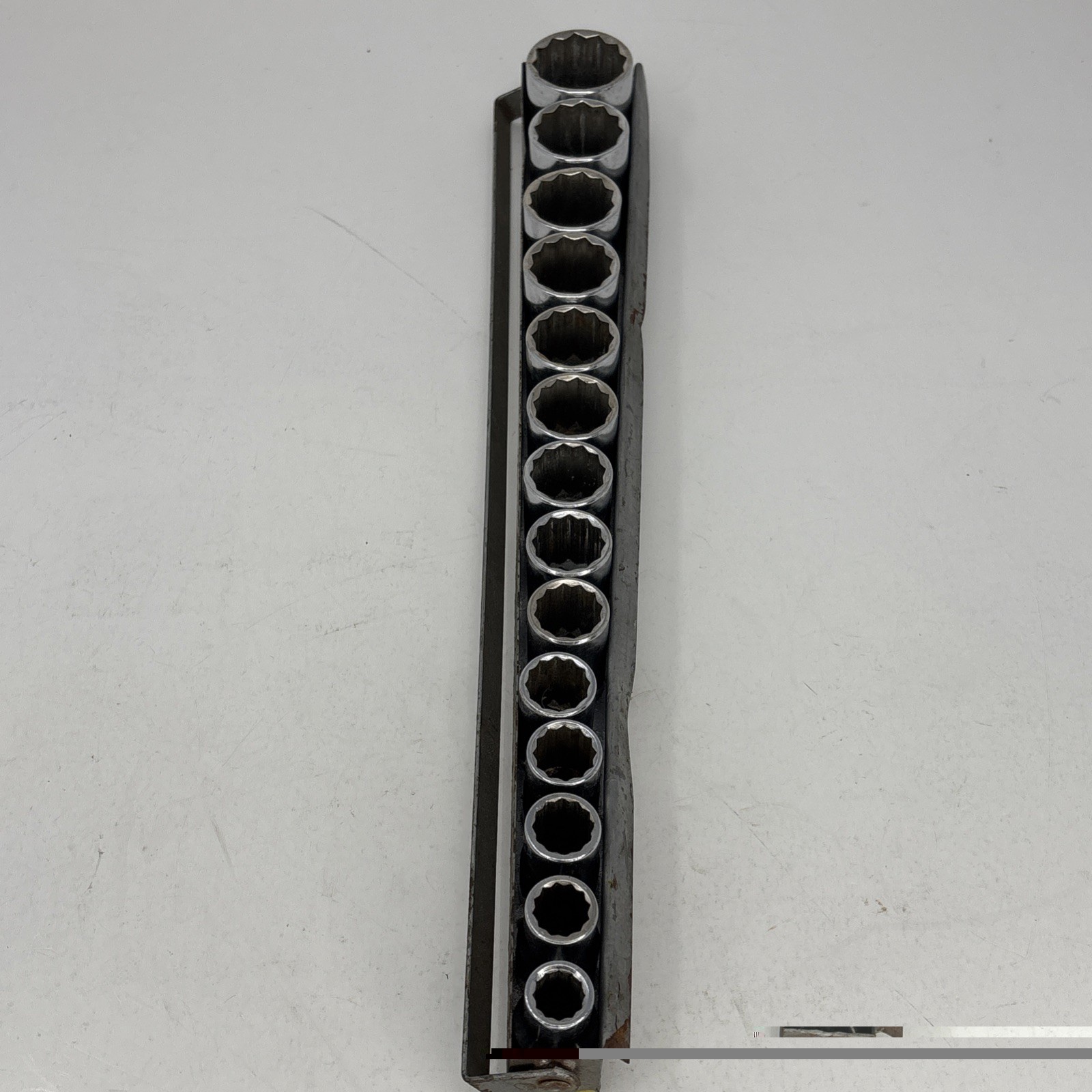 Craftsman Socket Set 1/2″ Dr 14Pc Shallow -V- & -VV- 7/16” to 1 1/4” W/Tray USA