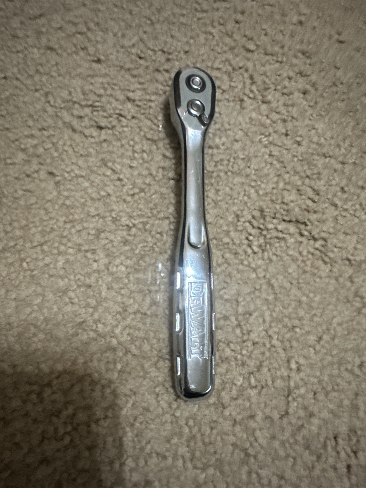 DeWalt DWMT81097: 3/8″ Drive Quick-Release Ratchet, 72-Tooth Gear – Chrome