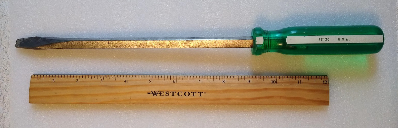 S-K 72130 Flat/Slotted Screwdriver Green & White Handle 14-1/2″ Long