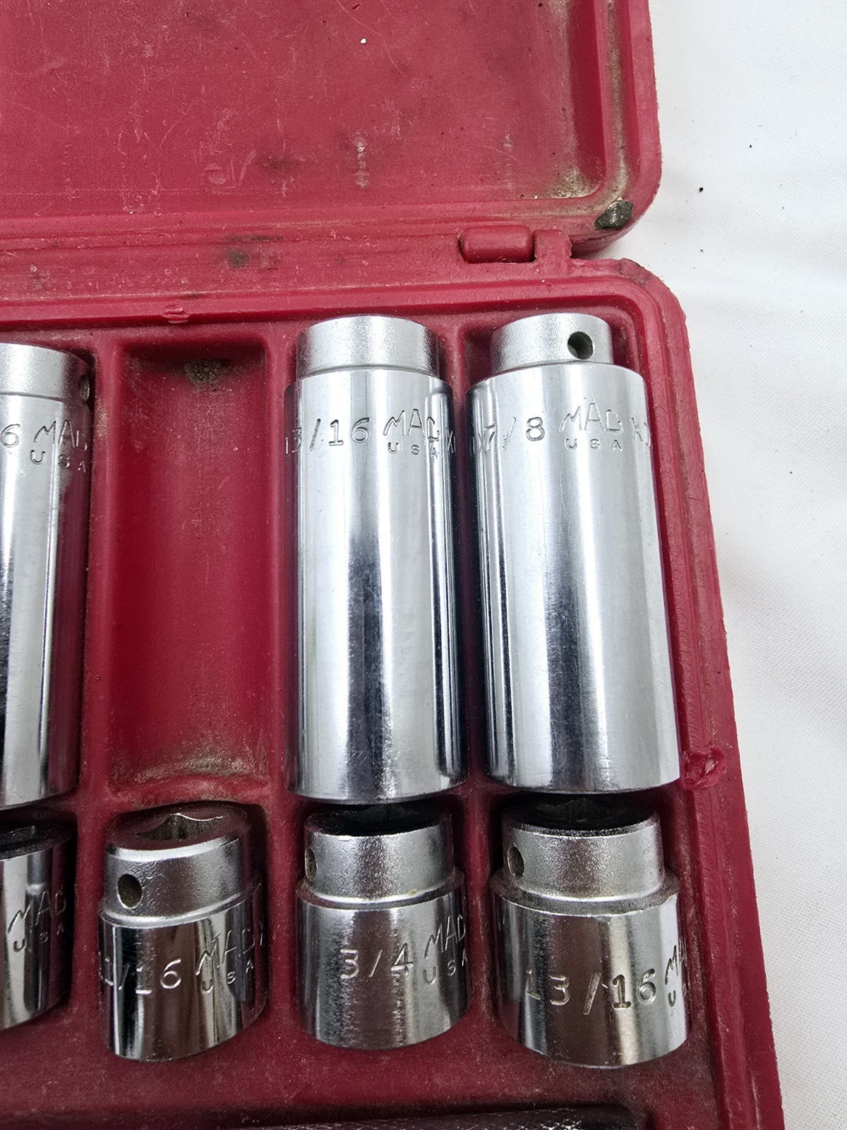 MAC Tools X8R 3/8″ Drive Ratchet And Miscellaneous Sockets