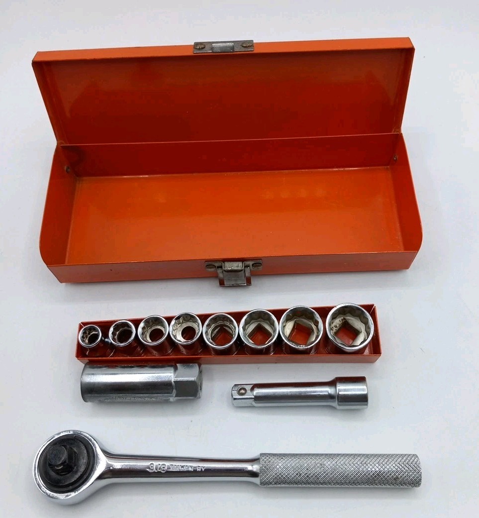 RY Ratchet/Socket Kit Includes 3/8″ Ratchet Extension Spark Plug & 8 SAE Sockets