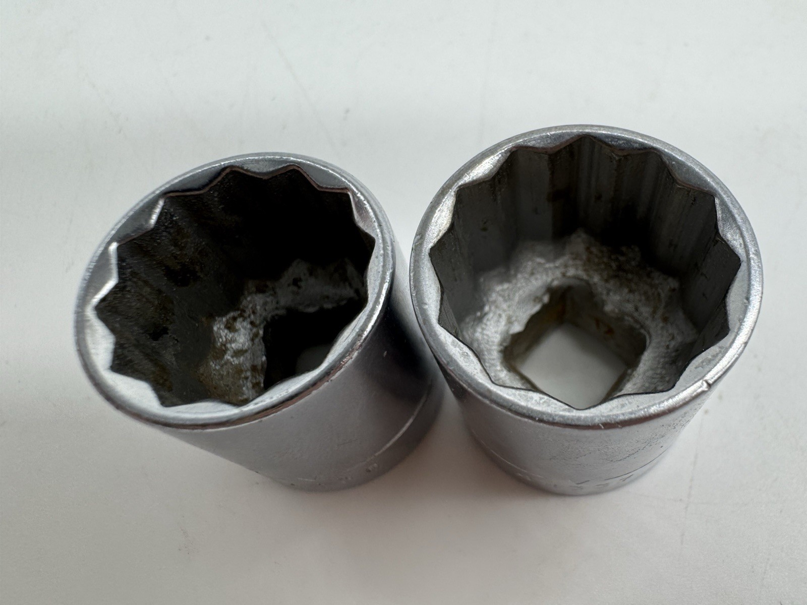 Craftsman 3/8″ Drive 11/16″ #44336 and 3/4″ #44337 12-pt Std Depth Sockets -V-