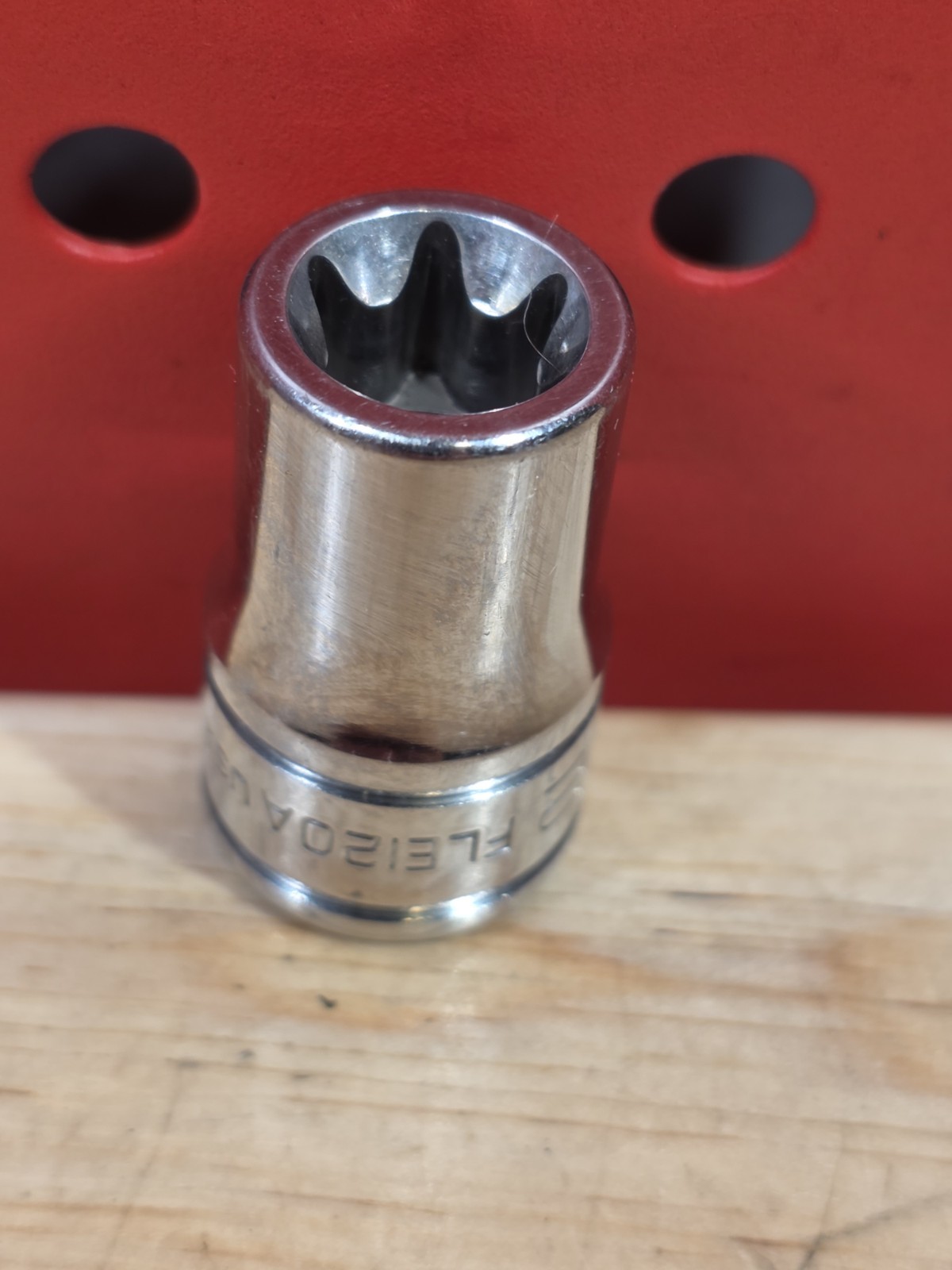 Snap-on Tools FLE120A E12 3/8″ Drive Inverted TORX Chrome Socket External E Torx