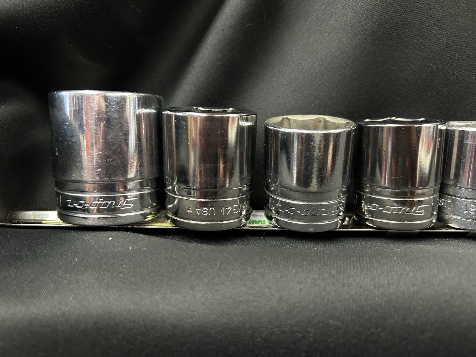 Snap on 13 pc1/2″ Drive 6-Point SAE Flank Drive Shallow Socket Set 1 1/4″ – 3/8″