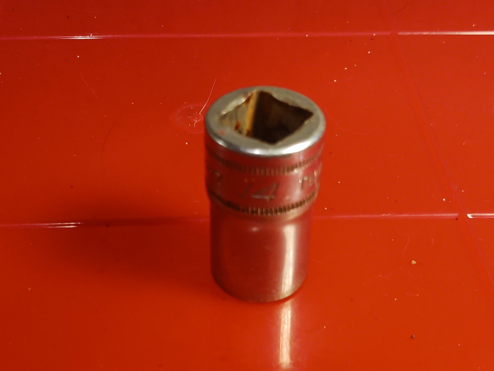 Snap-On Tools USA 1/2″ Drive 6 point 14mm Metric Shallow Chrome Socket TWM14A