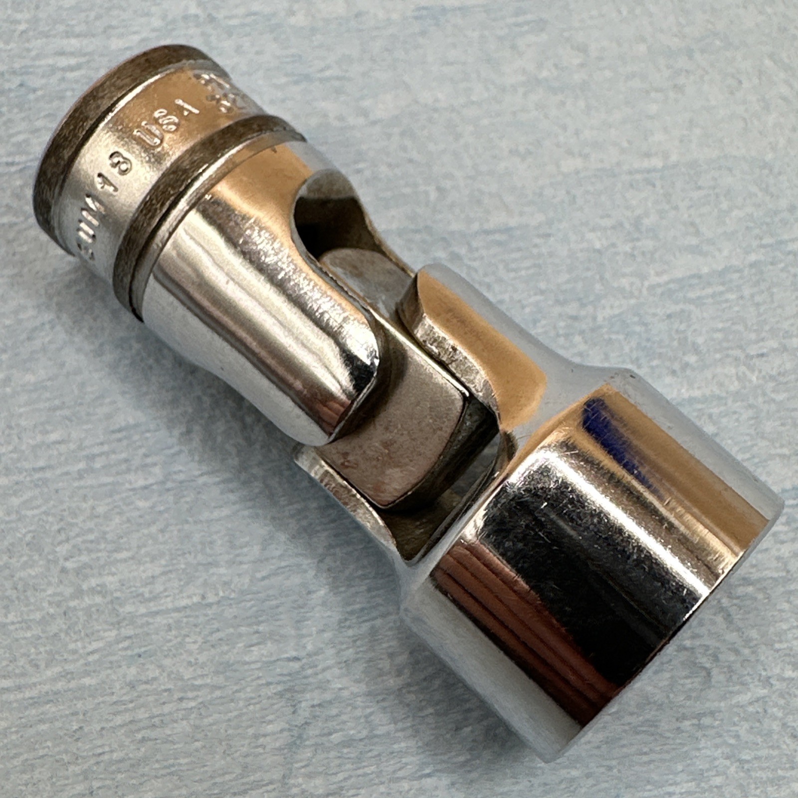 Vintage Snap On 18mm 6 Point Swivel Socket 3/8” Drive FSUM18