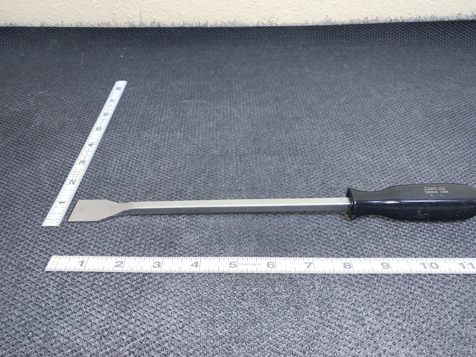 unused Carbon Scraper Snap On Tools CSA12C 12-7/8″ Black Hard Handle Rigid