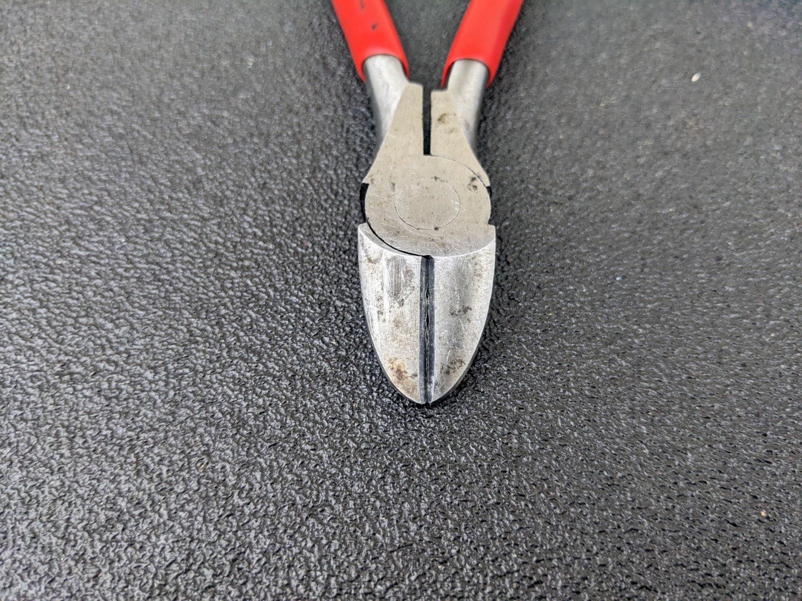 #bo500 Snap On 87ACP RED 7-1/2″ LONG soft cushion grip diagonal cutting Pliers