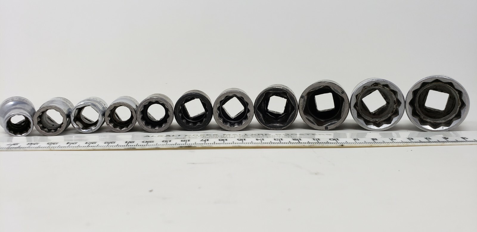 Asst 1/2″ Drive 7/16 -1 1/16 Sockets (MAC,Snap On,Craftsman,Indestro,Matco)