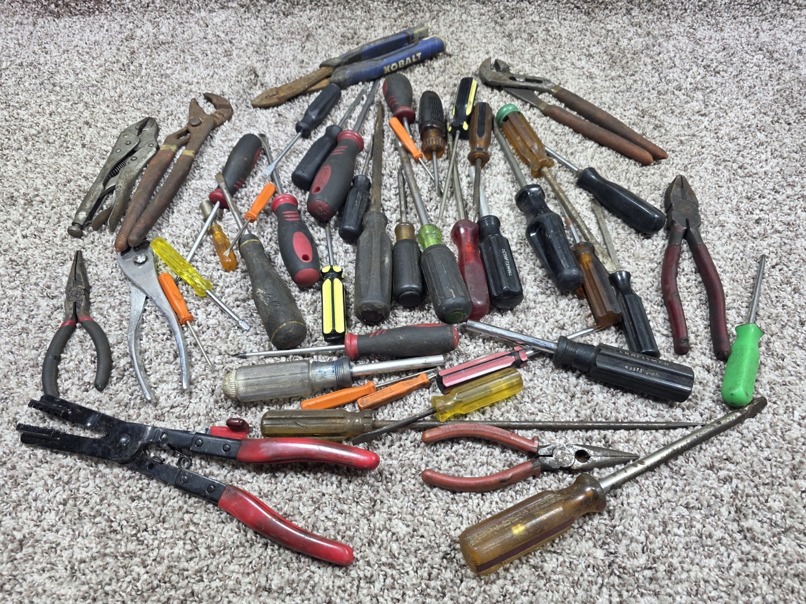 40+ Screwdrivers & Pliers Used Some Name Brand & Ogher Various Brands