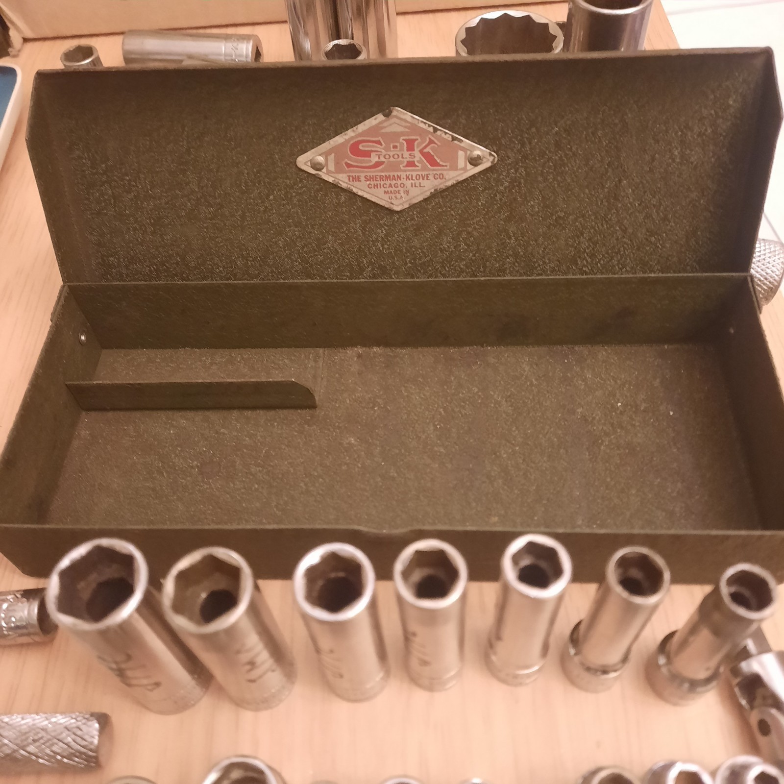 Vtg S-K/S-K Wayne 1/4″ Drive 20 pc Deep/Shallow SAE Socket Set And More! USA.