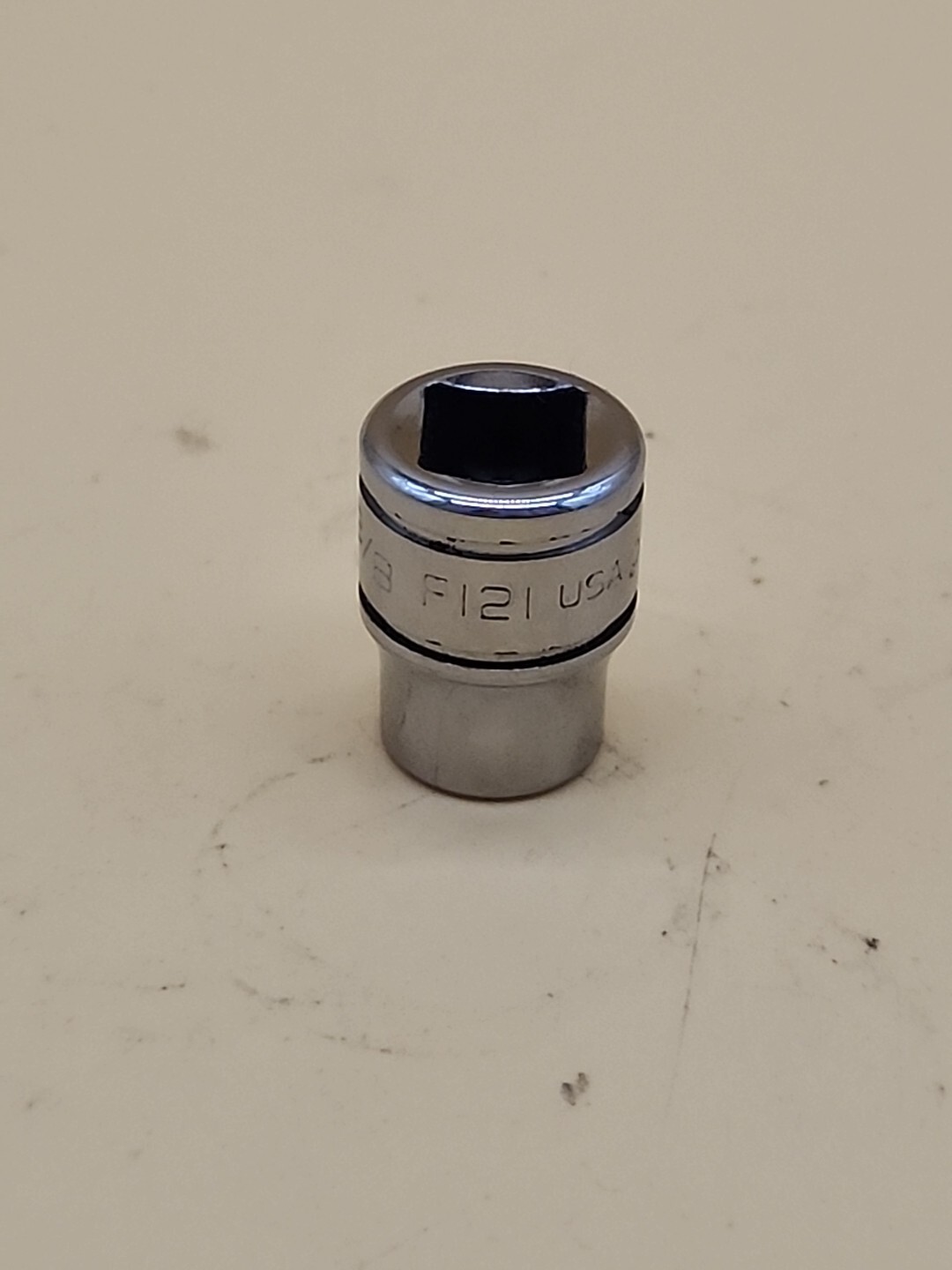 Snap-on Tools F-121 3/8″ Drive 3/8″ Shallow Socket 12-point USA