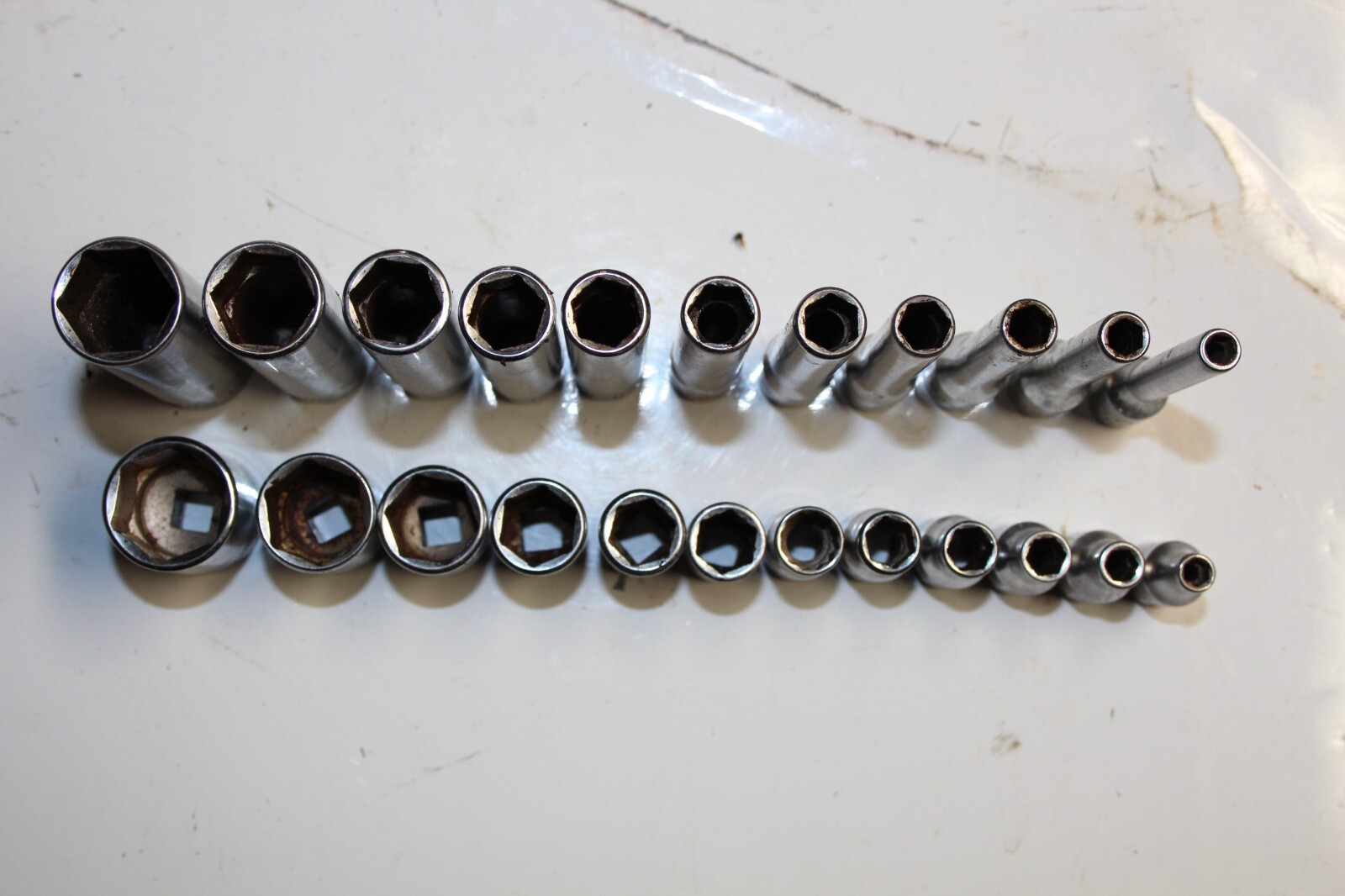 SNAP-ON TOOLS 23 pc 1/4″ Drive 6-Point SAE Shallow / Deep Socket Set USA
