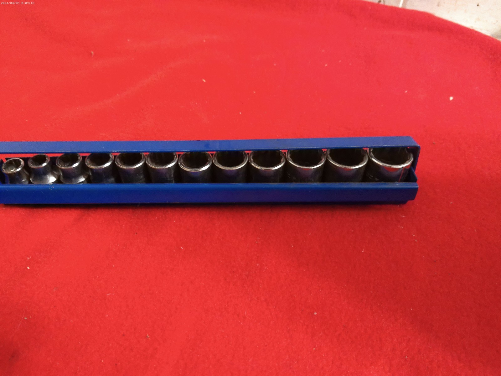 Matco Silver Eagle 12pc Metric 8-19mm Shallow Socket Set 3/8″ Drive, and tray