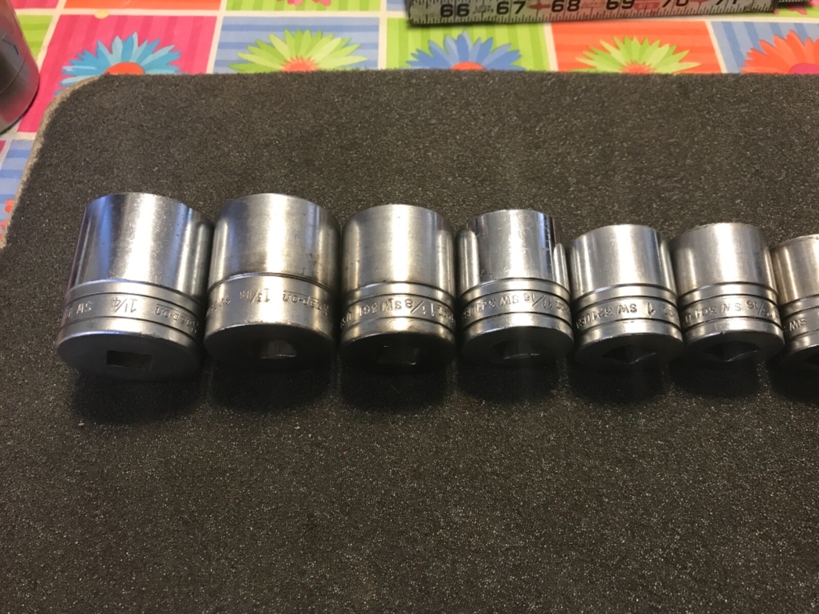 14 pc Snap On Tools 1/2″ Dr. 12 Pt. Socket Set 7/16” to 1-1/4” SW141 – SW401