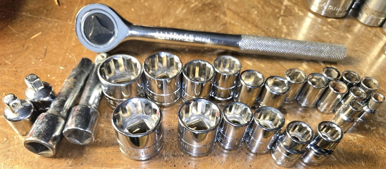 26 PCS ALLTRADE SOCKET SET NO BOX EXACTLY AS SHOWN