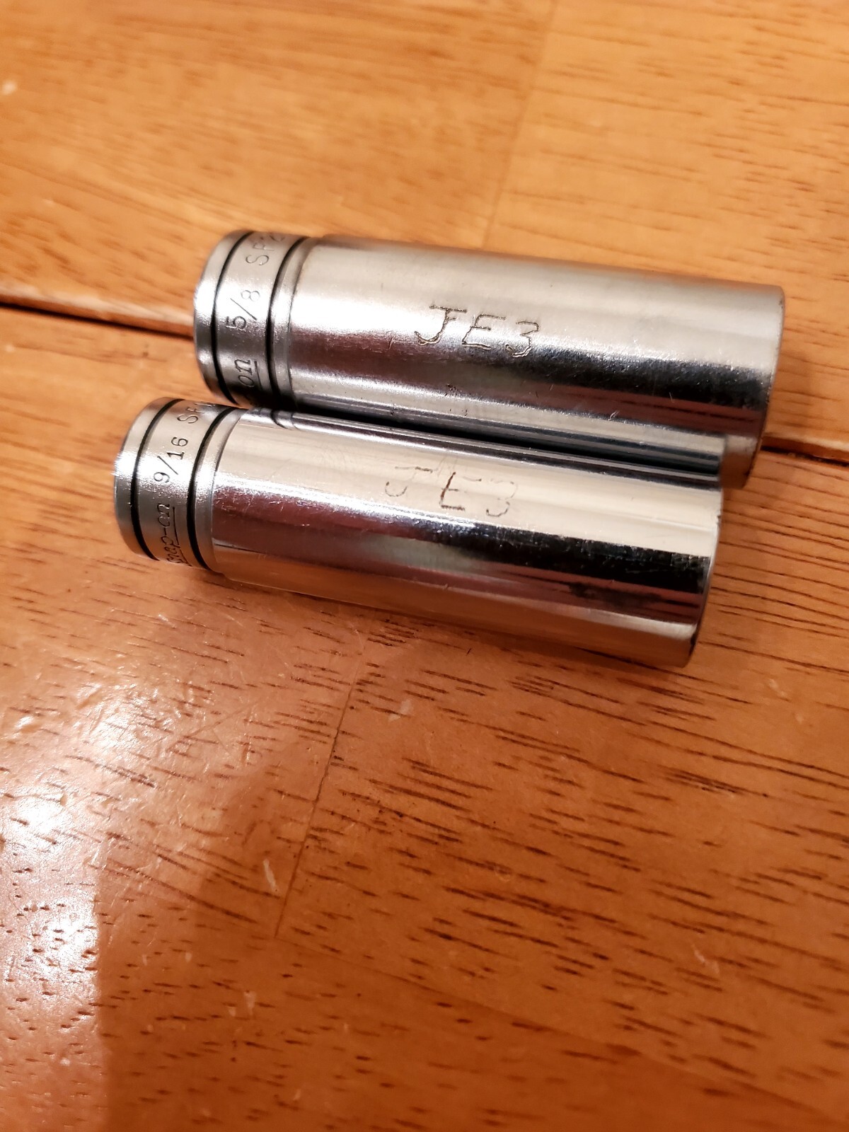 Snap On 3/8 Drive 9/16 5/8 12PT Deep Sockets Lot Of 2