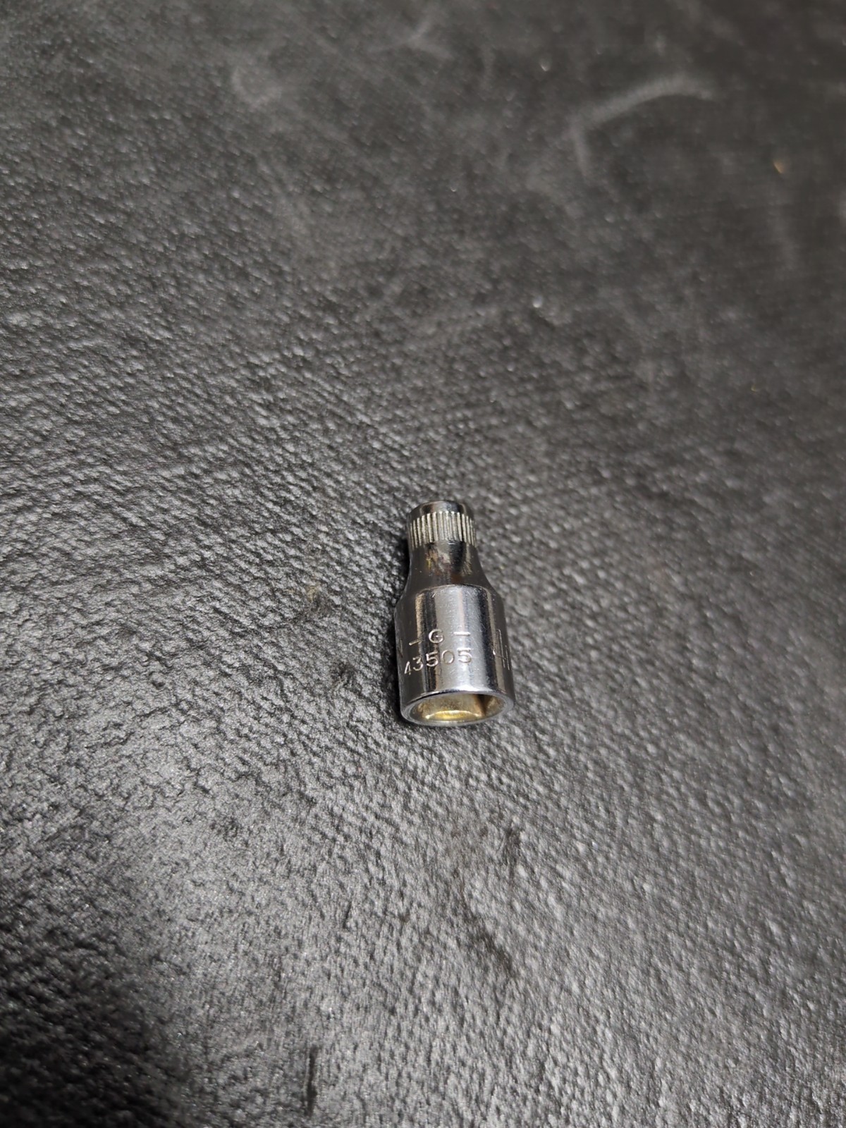 Craftsman 4mm Socket 6pt. 1/4″ Drive -G- 43505 (Top Knurl)