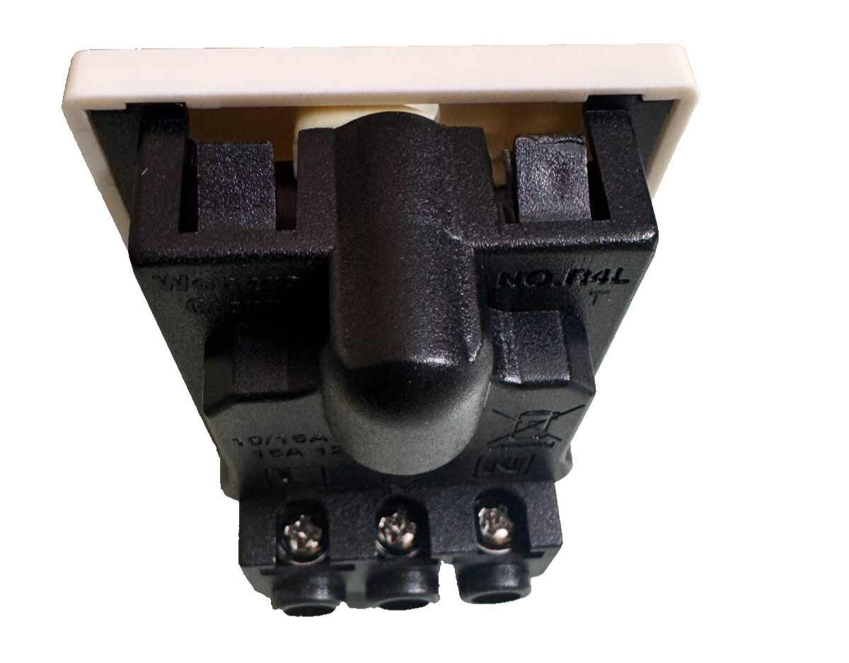 BRAND NEW 16AMP SOCKET WONPRO EURO PIN FLAT PIN SOCKET THREE PIN
