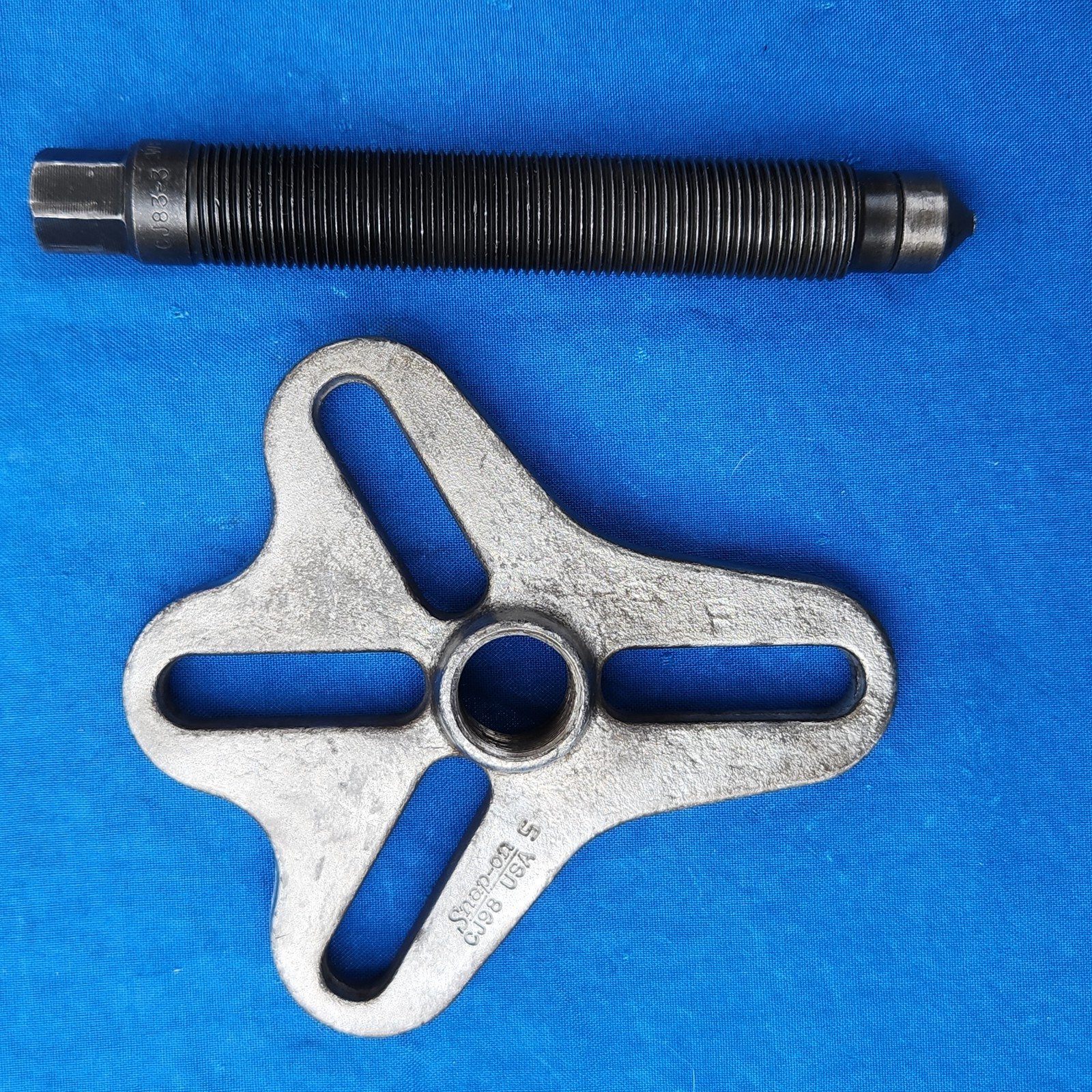 Snapon CJ98 Slotted 4-way Yoke with CJ83-3 Pressure Screw – used