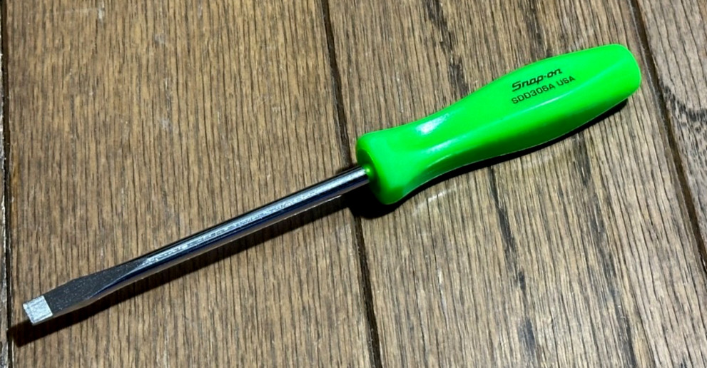 🇺🇸 Snap on Tools Flat Blade Slotted Pocket Mini Screwdriver Green 6″ Long USA