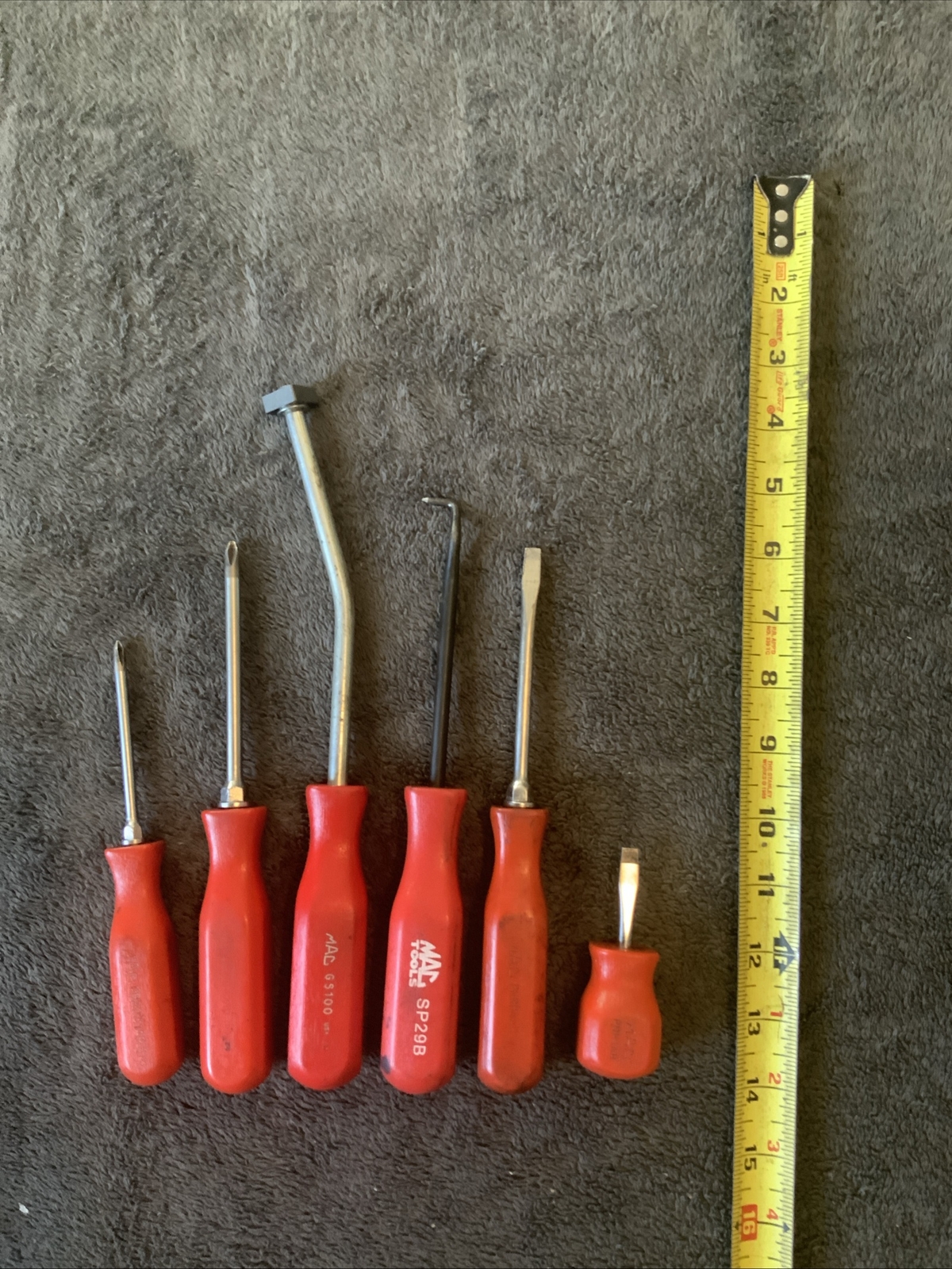 Mac Tools Mixed Lot, Screwdrivers, Pick And Magnet….see Pics…