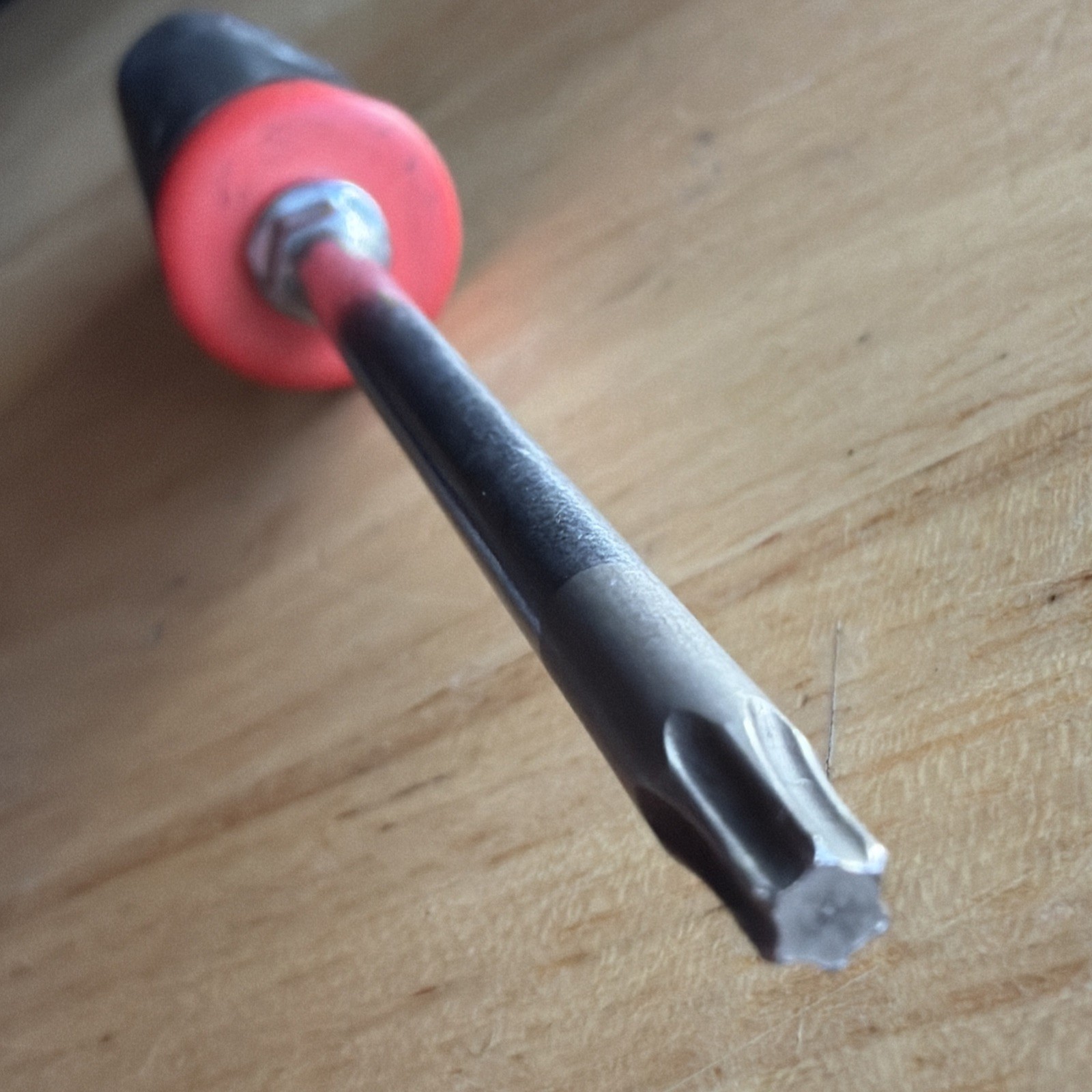 Snap On Tools Mini T20 Torx Driver Screwdriver Red Black Soft Grip SGDT320 USA