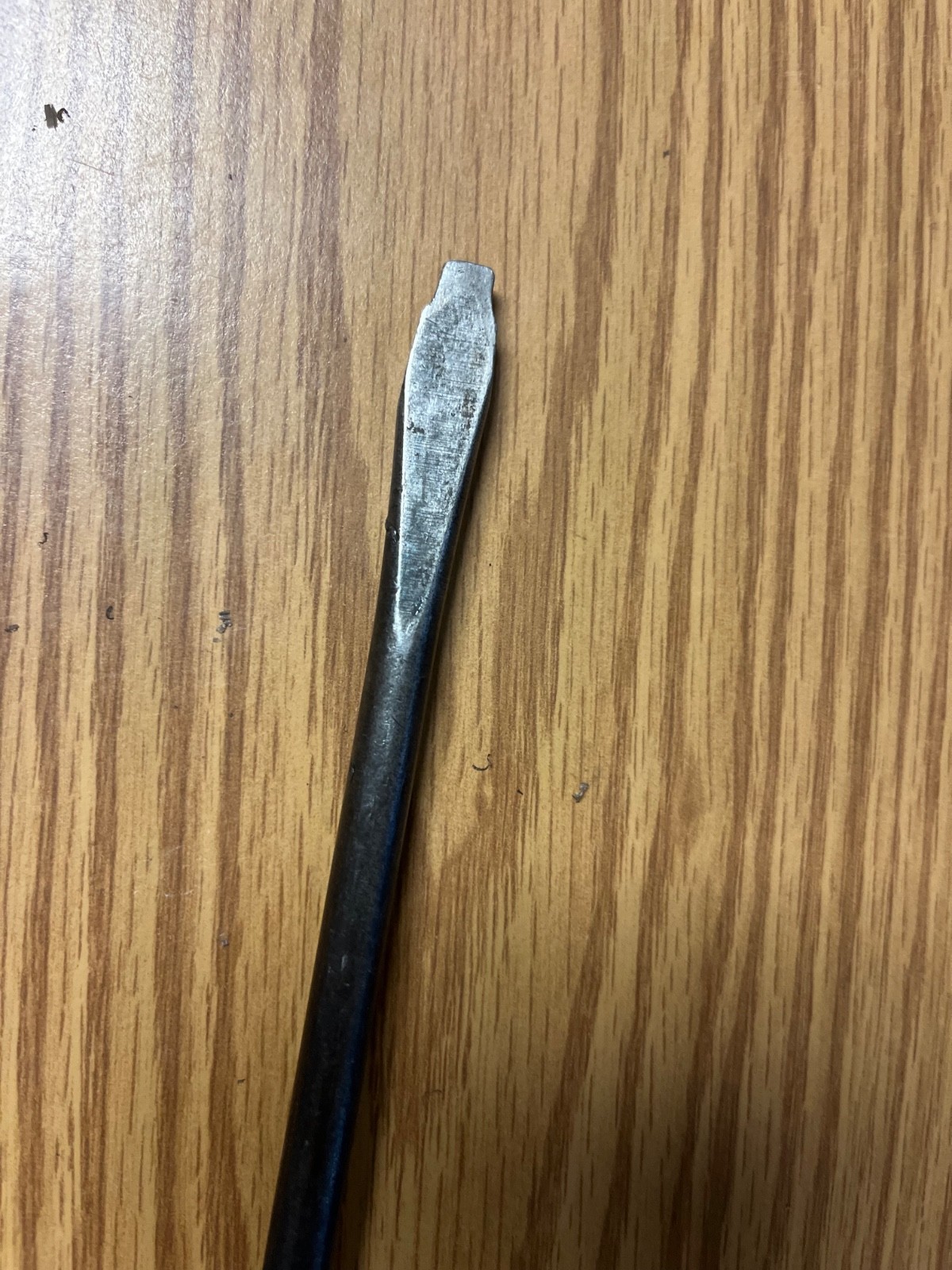 SNAP ON SSD422A – 25.25″ LONG BLACK HANDLE FLAT BLADE SCREWDRIVER – LOC# 272