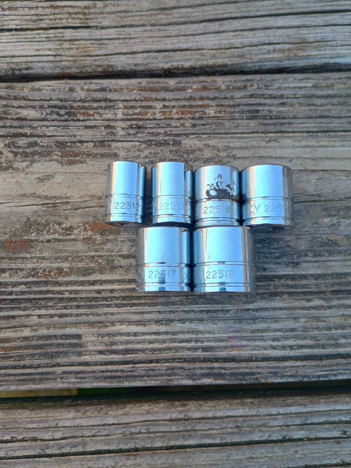 6 Pc Husky 3/8″ Drive 6 Point Metric Sockets 12, 13, 14, 16, 17, 19 mm
