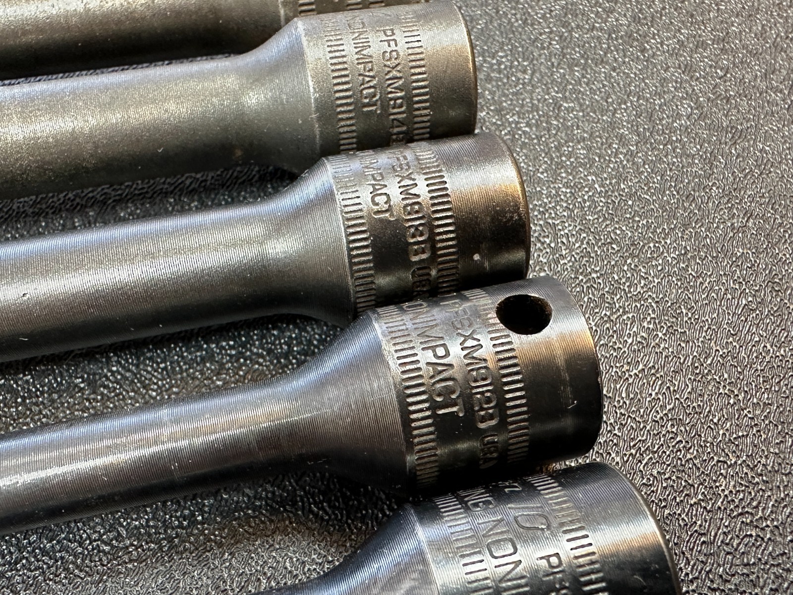 Snap On Tools USA 5pc 3/8″ Drive Metric Swivel Ball Extension Socket Set