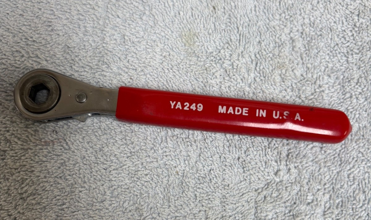 YA249- 5/16″ Battery Side Terminal G.M. Battery Ratchet Wrench