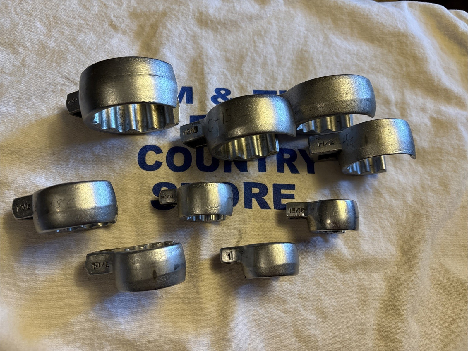 Vintage USA Loc-Rite 1/2″ Drive 12pt 9pc 15/16″ – 1-15/16″ Crowfoot Wrench Set