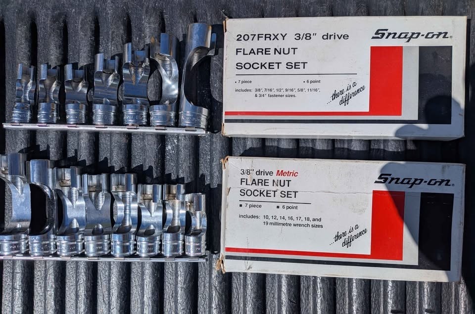 Snap-on Flare Nut Socket Master Set – SAE & Metric – 14 Pieces 3/8″ Drive
