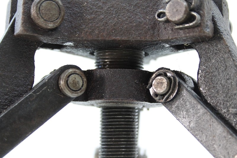 Oldtimer Vintage 3 Arm Puller With Lockable Mechanism