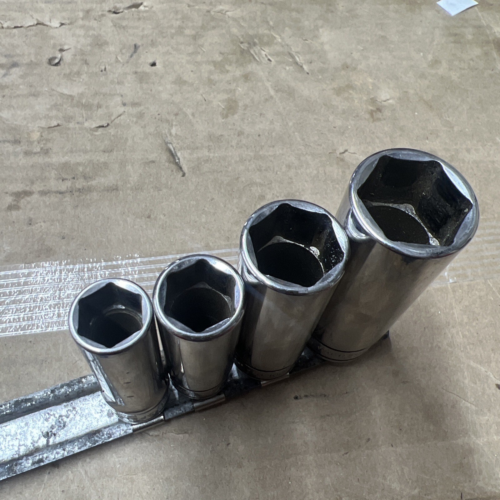 Snap-On Tools USA 211SFSY 4pc SAE Deep Chrome Socket Set 3/8″ Drive 6 Point