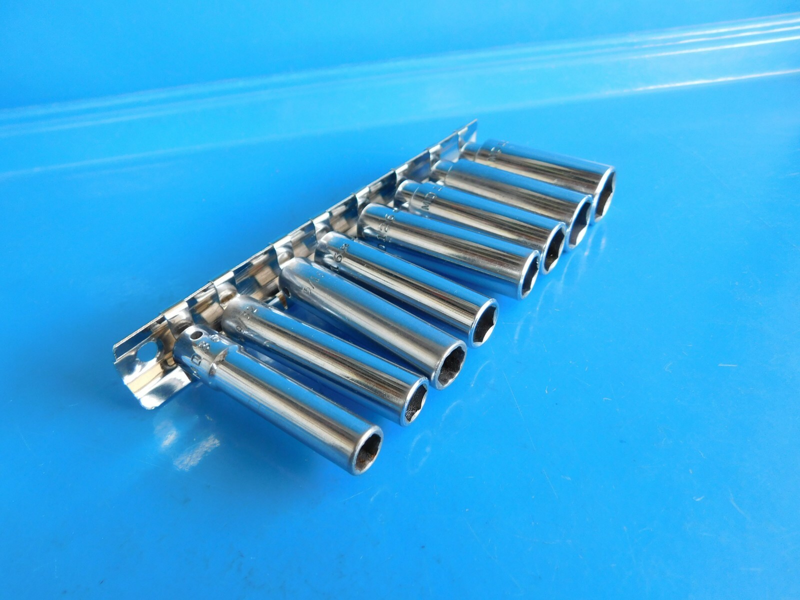USED, MAC TOOLS 1/4IN. DR. DEEP 6 POINT SOCKETS, 1/4 THRU 9/16IN. 8 SOCKETS